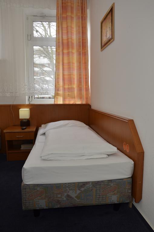 Itm Hotel Oase Гамбург Номер фото